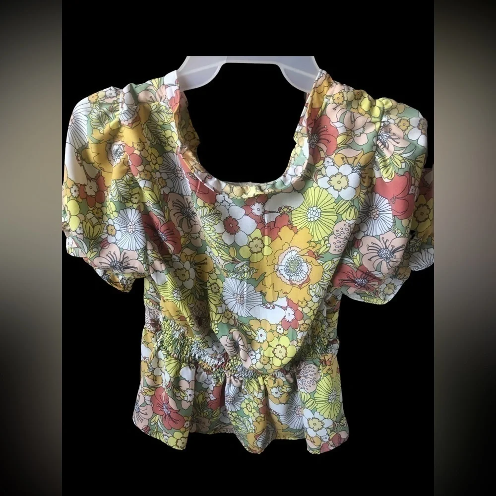 No Frills Los Angeles; Yellow blouse; Size Small - Picture 2 of 3